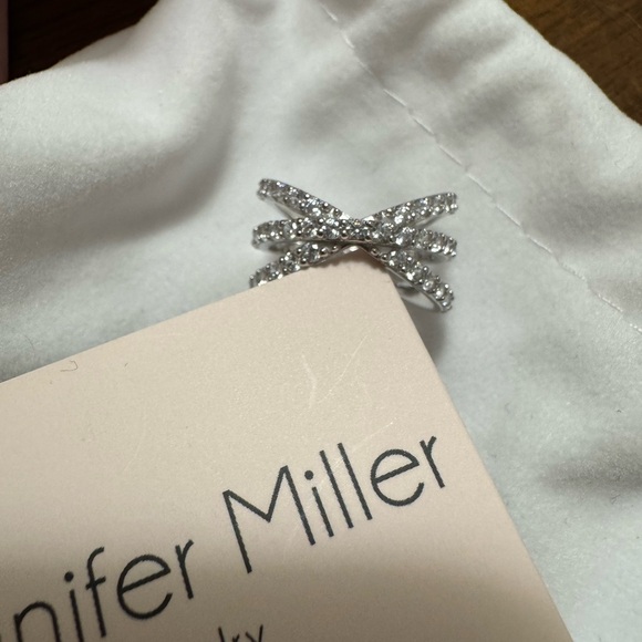 Diamonique Sterling Silver Pave Rolling Ring SZ 5 . New in box . - Picture 3 of 6